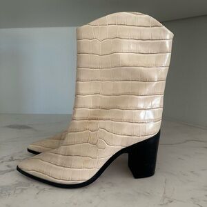 Schutz Vonna Bootie